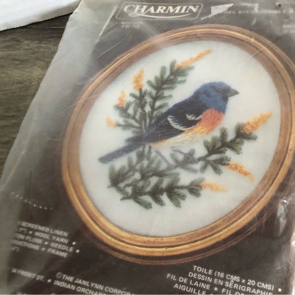 Vtg Charmin Bunting Crewel Kit - Picture 9 of 10